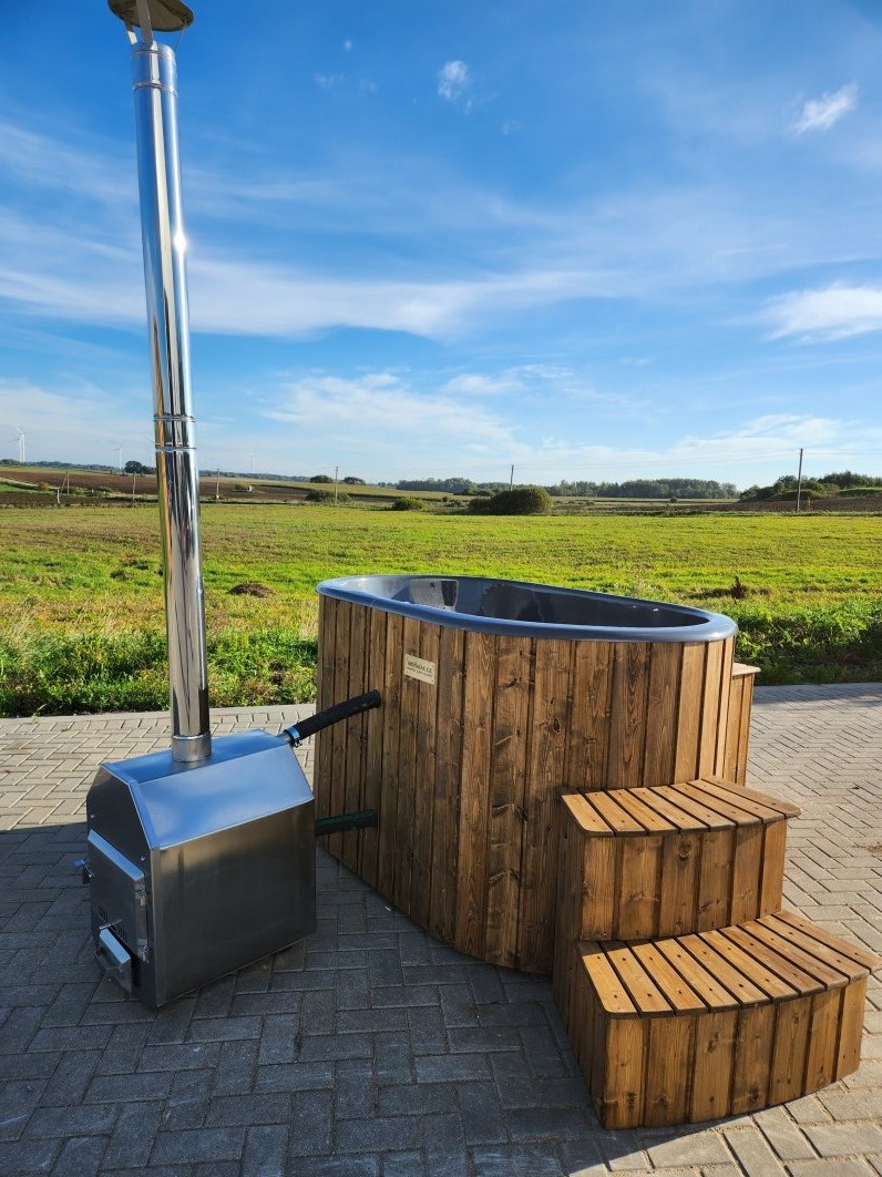 Ofuro hot tub